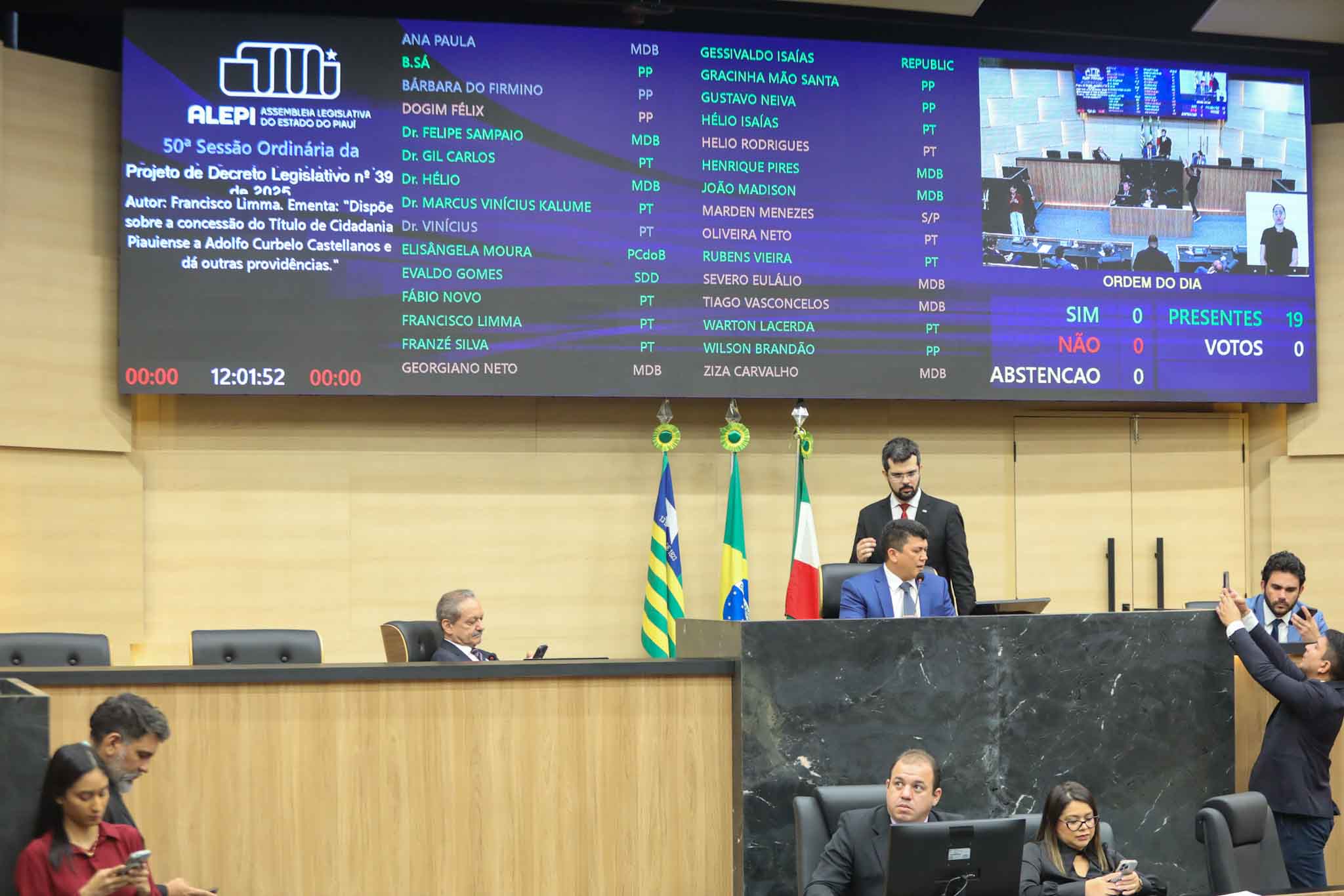 SESSÃO PLENÁRIA  20.05.jpg