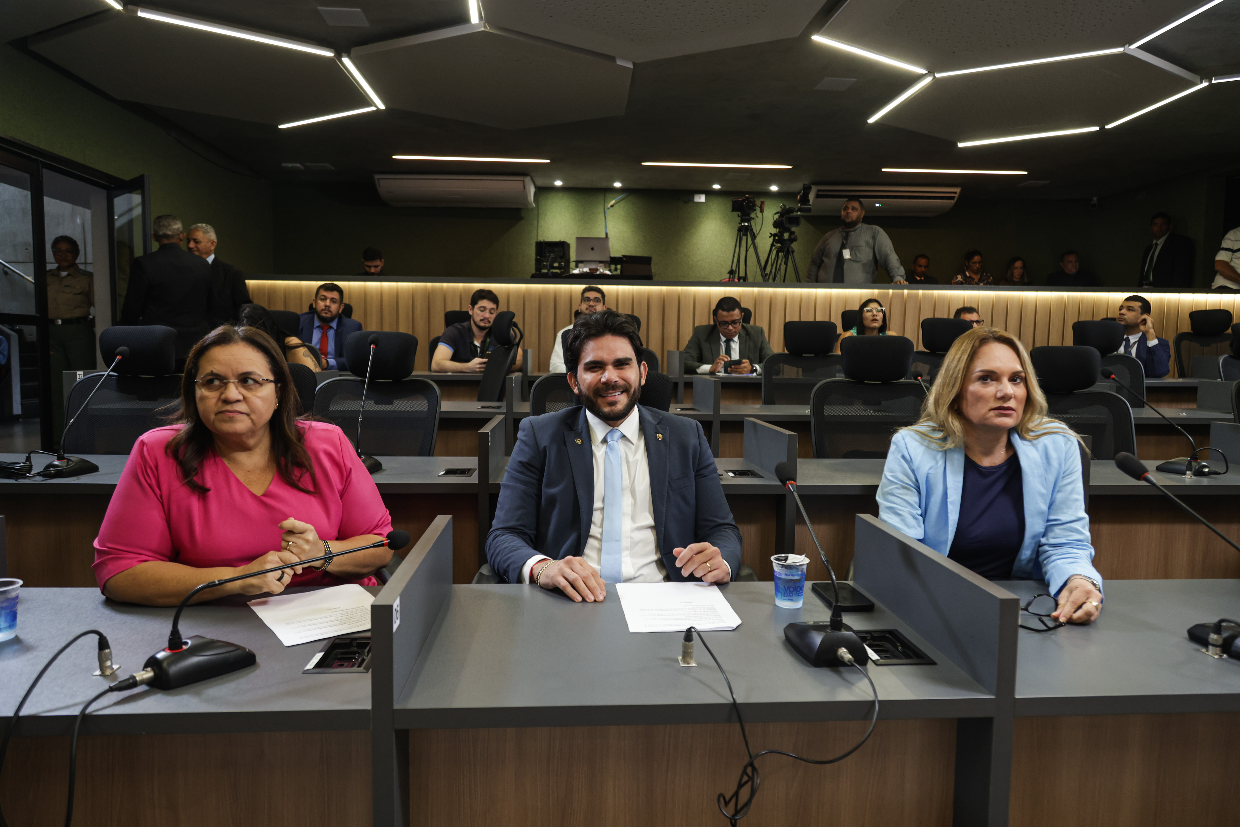 REUNIÃO DA COMISSÃO DE ADMINISTRAÇÃO PÚBLICA E POLÍTICA SOCIAL (2).jpg