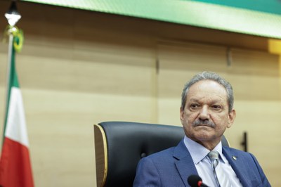 SESSÃO SOLENE TÍTULO DE CIDADANIA AO SR ADOLFO CURBELO CASTELLANOS EMBAIXADOR DE CUBA NO BRASIL (17).jpg