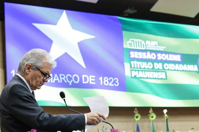 SESSÃO SOLENE TÍTULO DE CIDADANIA AO SR ADOLFO CURBELO CASTELLANOS EMBAIXADOR DE CUBA NO BRASIL (30).jpg