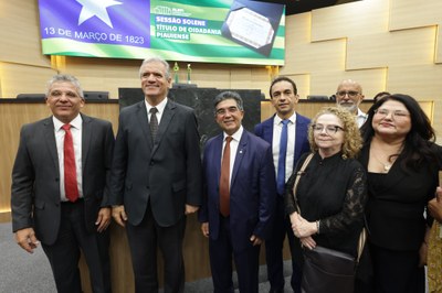 SESSÃO SOLENE TÍTULO DE CIDADANIA AO SR ADOLFO CURBELO CASTELLANOS EMBAIXADOR DE CUBA NO BRASIL (34).jpg