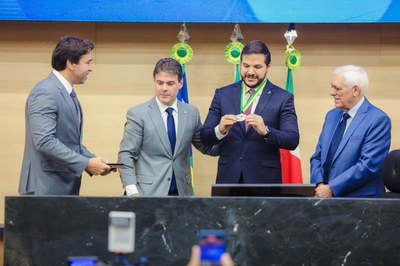 MEDALHA MÉRITO LEGISLATIVO SECRETARIO WASHINTON BANDEIRA (16).jpg
