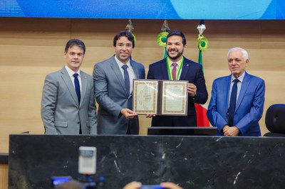 MEDALHA MÉRITO LEGISLATIVO SECRETARIO WASHINTON BANDEIRA (20).jpg