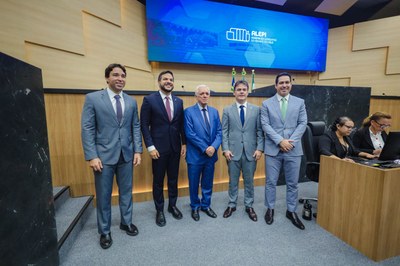 MEDALHA MÉRITO LEGISLATIVO SECRETARIO WASHINTON BANDEIRA (5).jpg