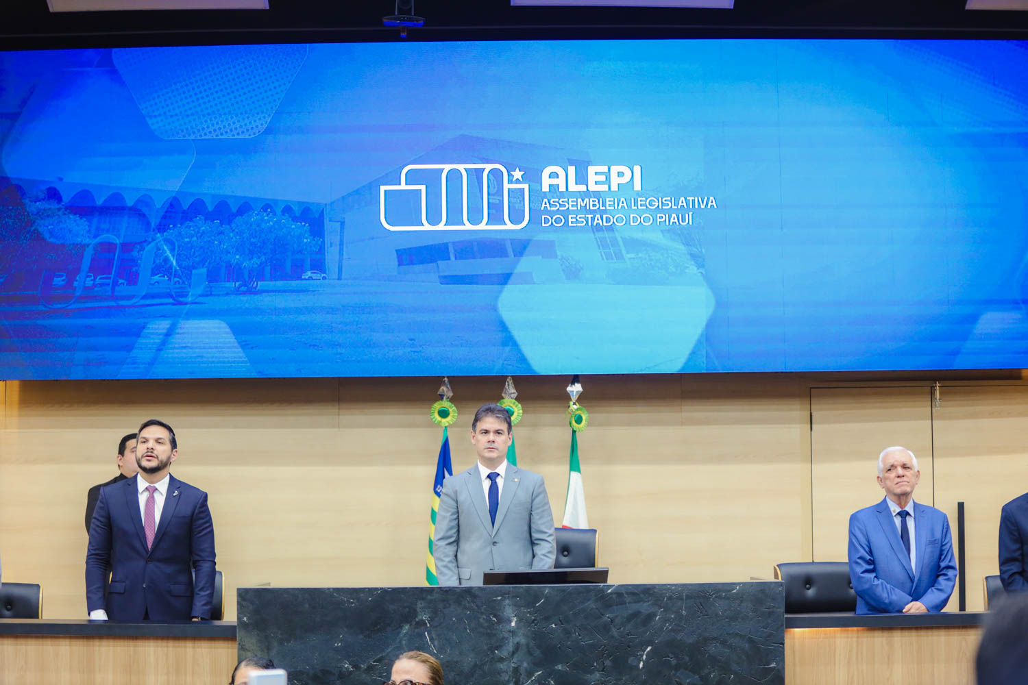 MEDALHA MÉRITO LEGISLATIVO SECRETARIO WASHINTON BANDEIRA (8).jpg