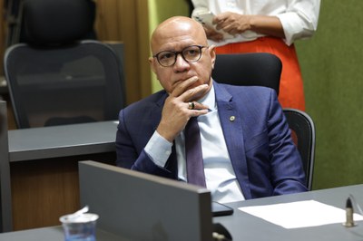 REUNIÃO DA COMISSÃO DE CONSTITUIÇÃO E JUSTIÇA (9).jpg
