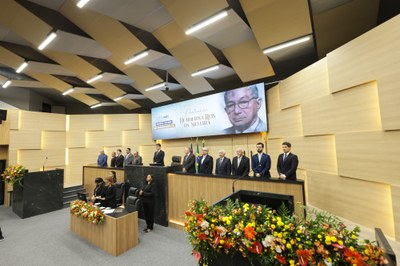 SESSÃO SOLENE HOMENAGEM AO CENTENÁRIO DO DEPUTADO HUMBERTO REIS DA SILVEIRA (13).jpg