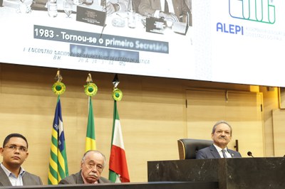 SESSÃO SOLENE HOMENAGEM AO CENTENÁRIO DO DEPUTADO HUMBERTO REIS DA SILVEIRA (38).jpg
