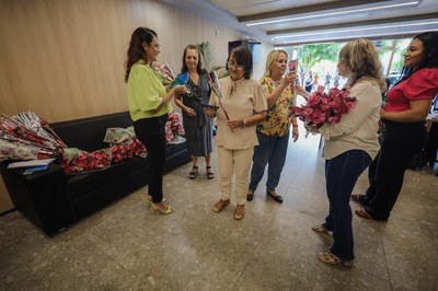 ACOLHIMENTO E HOMENAGEM PELO DIA DAS MULHERES PELO PRESIDENTE SEVERO EULÁLIO (1).jpg