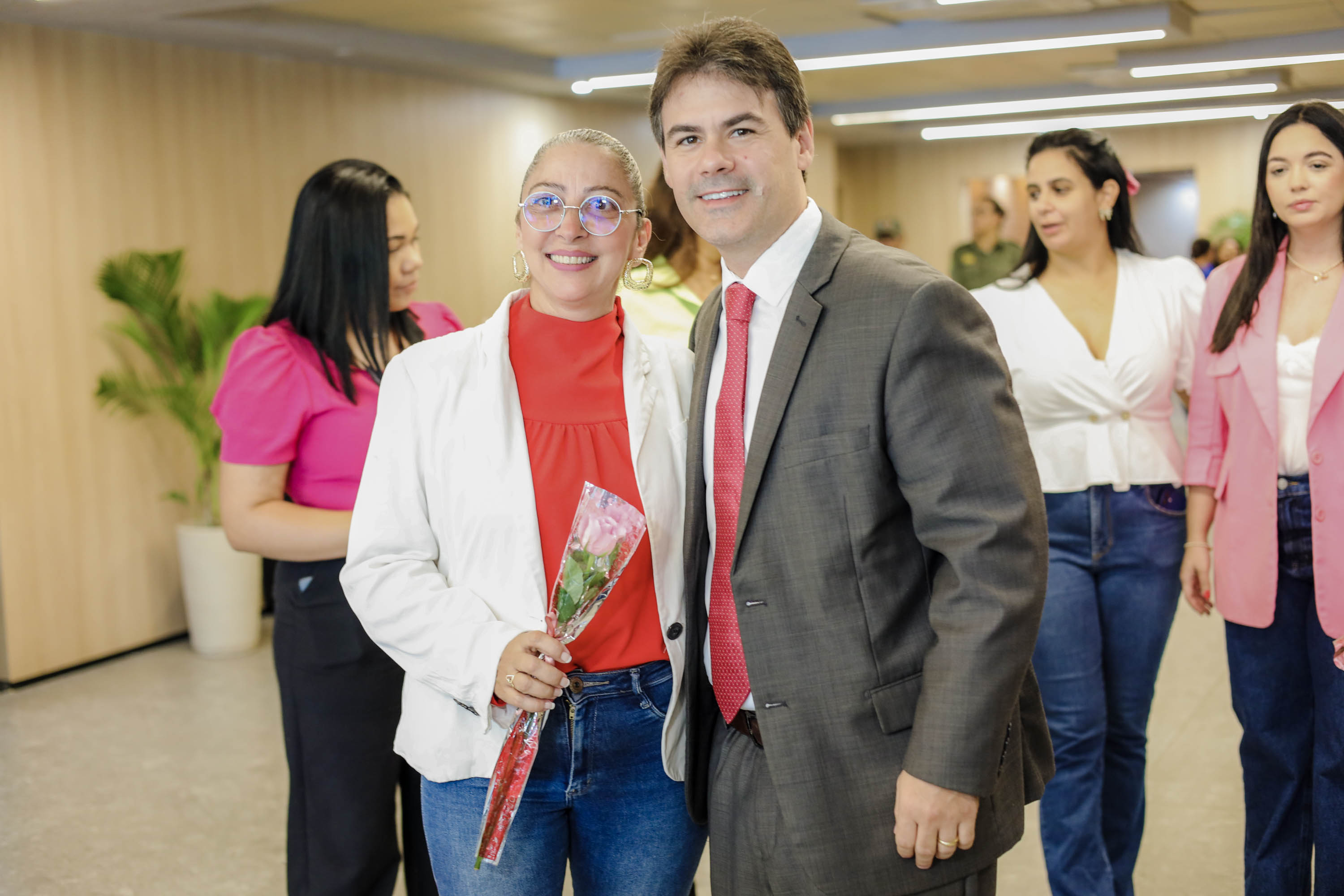 ACOLHIMENTO E HOMENAGEM PELO DIA DAS MULHERES PELO PRESIDENTE SEVERO EULÁLIO (19).jpg