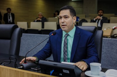SESSÃO PLENÁRIA 11.03 DEP FELIPE SAMPAIO.jpg
