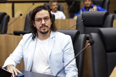 SESSÃO SOLENE TÍTULO DE CIDADANIA DE LEANDRO ANTONIO GRASS PEIXOTO (26).jpg