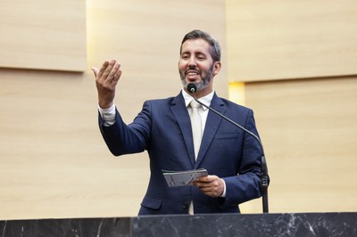 SESSÃO SOLENE TÍTULO DE CIDADANIA DE LEANDRO ANTONIO GRASS PEIXOTO (36).jpg
