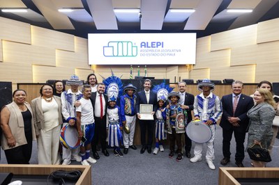 SESSÃO SOLENE TÍTULO DE CIDADANIA DE LEANDRO ANTONIO GRASS PEIXOTO (49).jpg