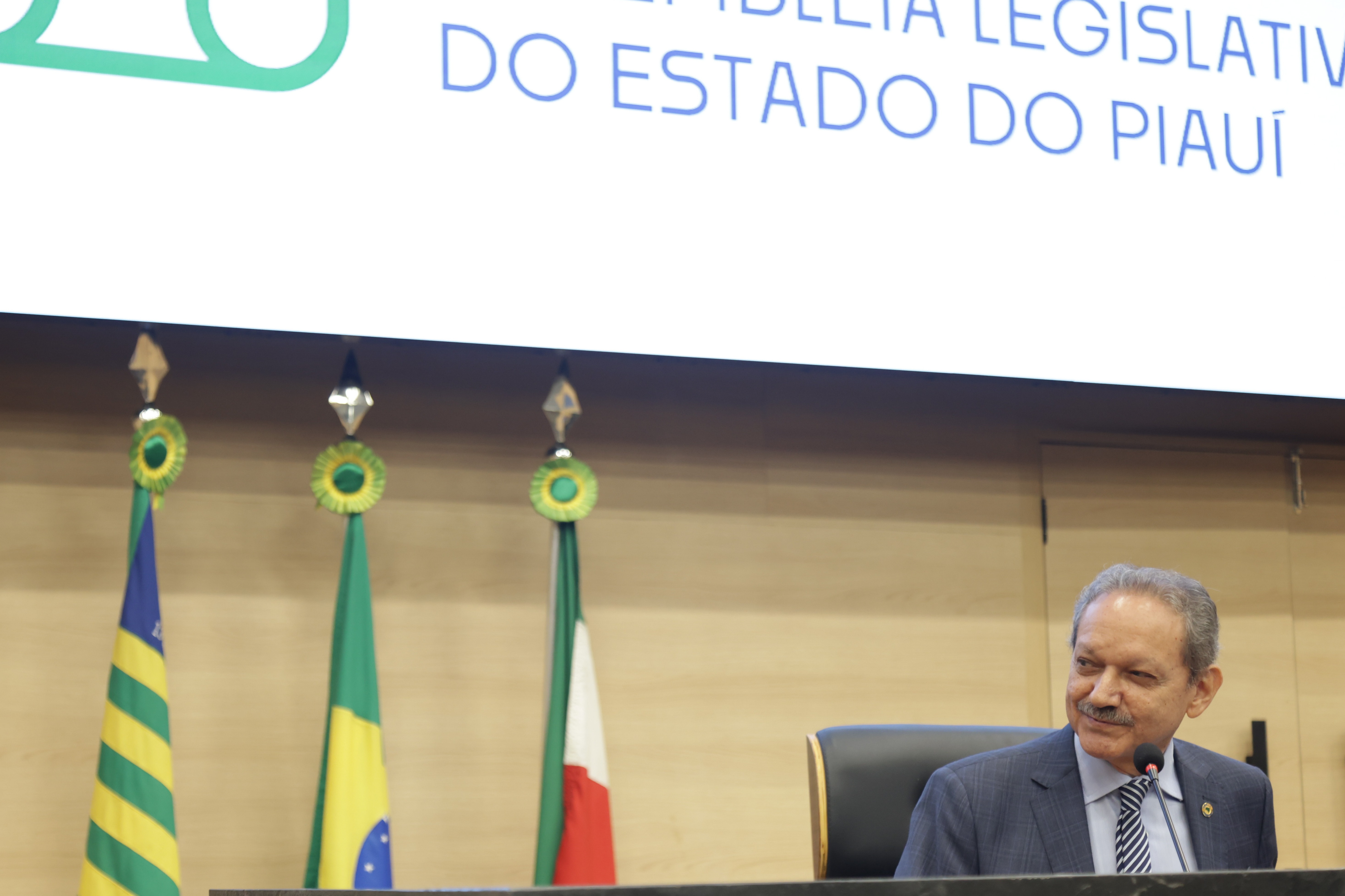  SESSÃO SOLENE TÍTULO DE CIDADANIA AO SR. JOAQUIM OLEGÁRIO DE BARROS ALMEIDA (12).jpg