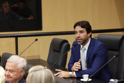  SESSÃO SOLENE TÍTULO DE CIDADANIA AO SR. JOAQUIM OLEGÁRIO DE BARROS ALMEIDA (20).jpg