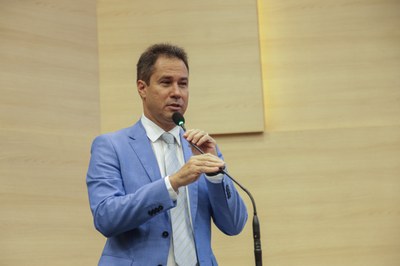  SESSÃO SOLENE TÍTULO DE CIDADANIA AO SR. JOAQUIM OLEGÁRIO DE BARROS ALMEIDA (35).jpg