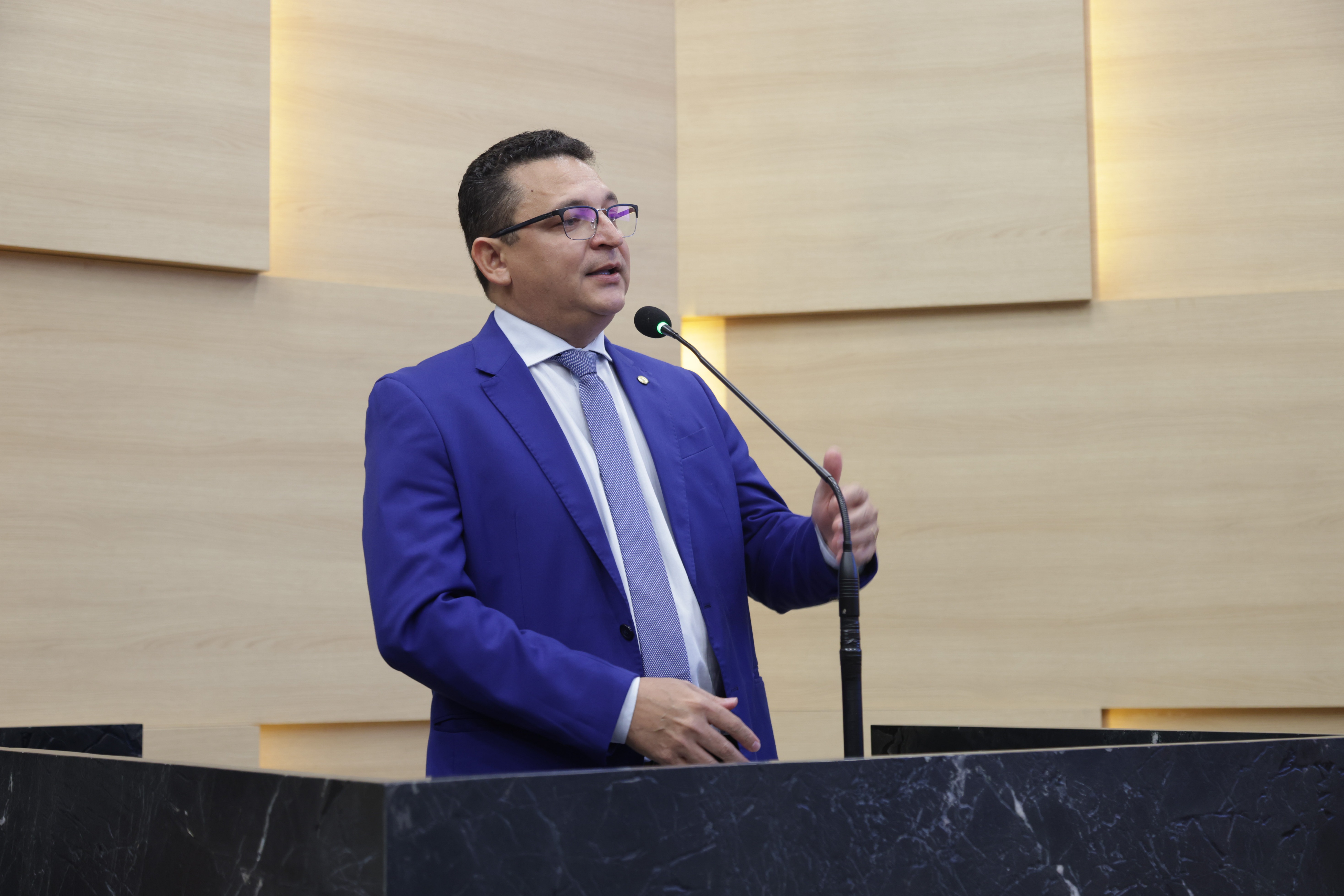  SESSÃO SOLENE TÍTULO DE CIDADANIA AO SR. JOAQUIM OLEGÁRIO DE BARROS ALMEIDA (38).jpg