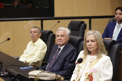  SESSÃO SOLENE TÍTULO DE CIDADANIA AO SR. JOAQUIM OLEGÁRIO DE BARROS ALMEIDA (39).jpg