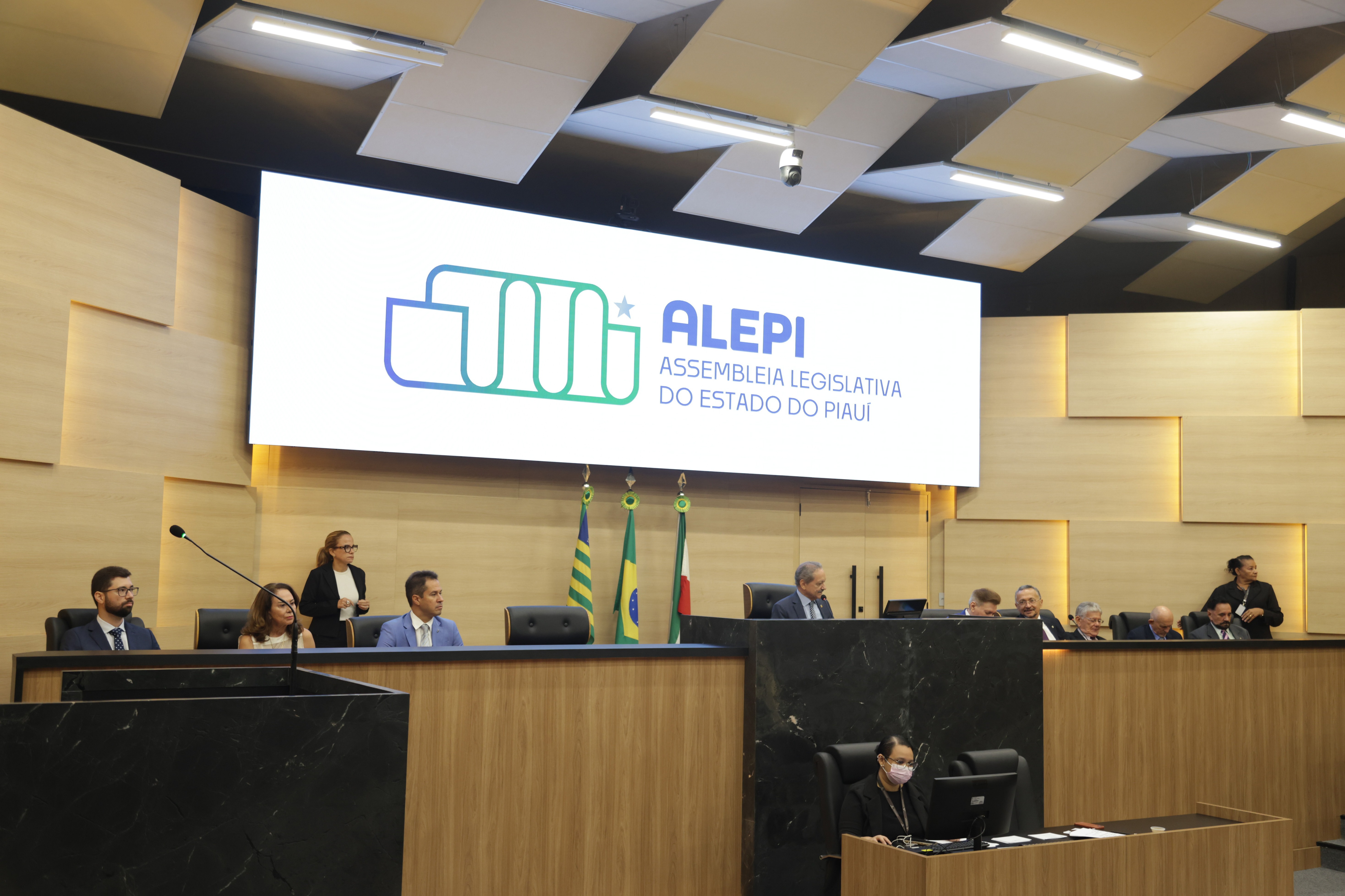  SESSÃO SOLENE TÍTULO DE CIDADANIA AO SR. JOAQUIM OLEGÁRIO DE BARROS ALMEIDA (50).jpg