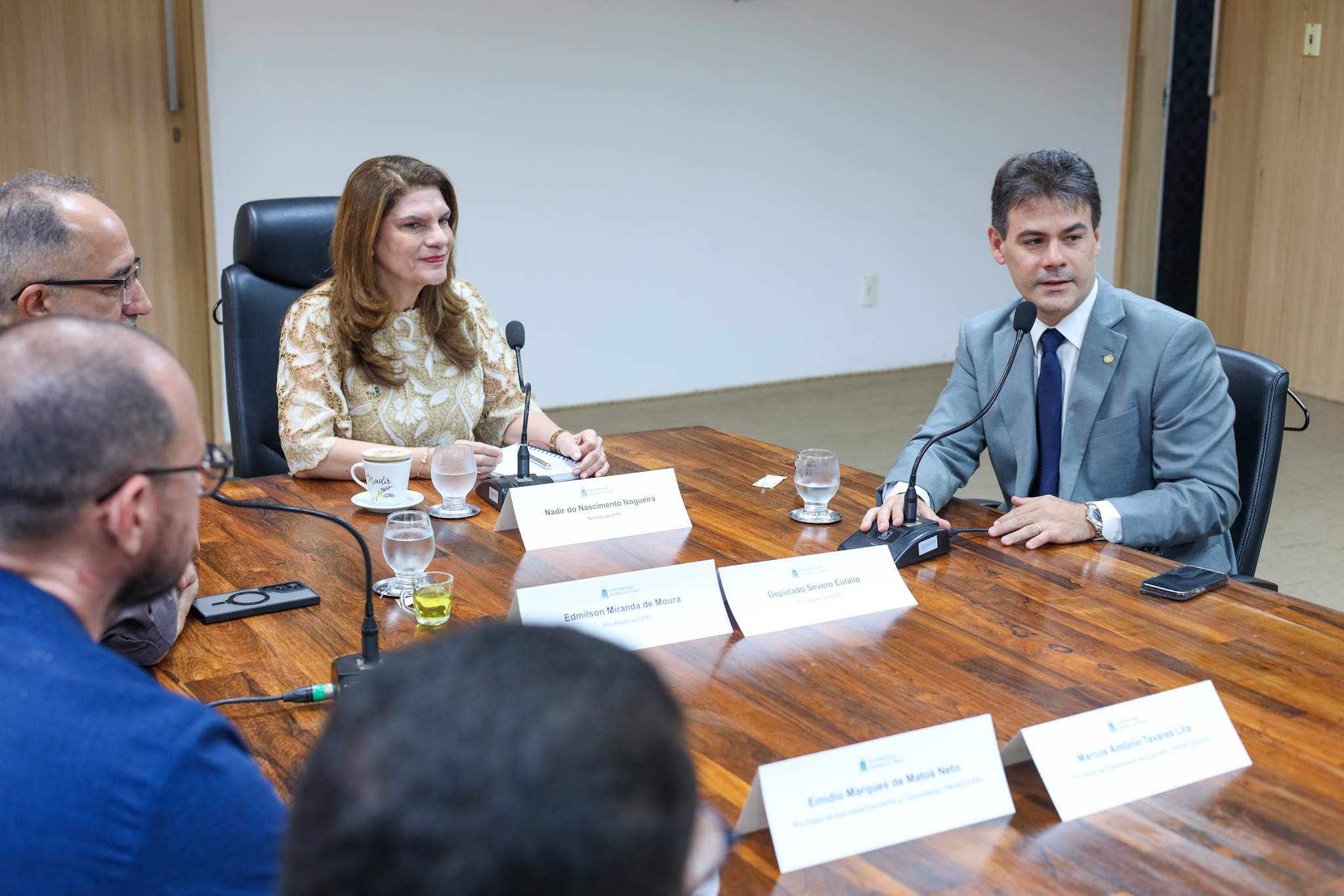 REUNIÃO PRESIDENTE DA ALEPI SEVERO EULALIO E REUTORA DA UFPI NADIR (8).jpg