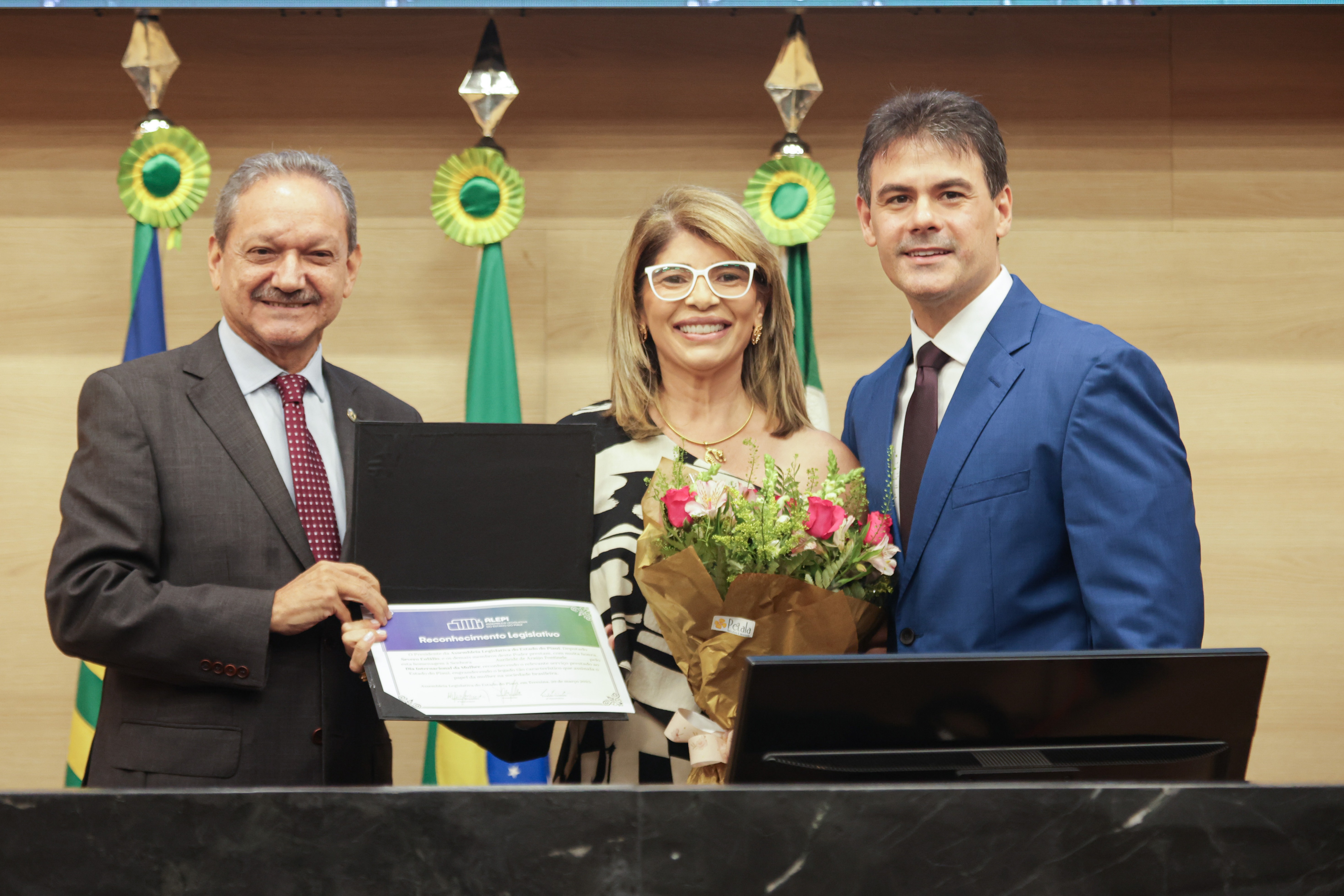 SESSÃO SOLENE ESPECIAL MÊS DAS MULHERES NA ALEPI (60).jpg