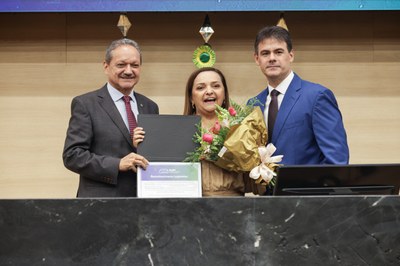 SESSÃO SOLENE ESPECIAL MÊS DAS MULHERES NA ALEPI (62).jpg
