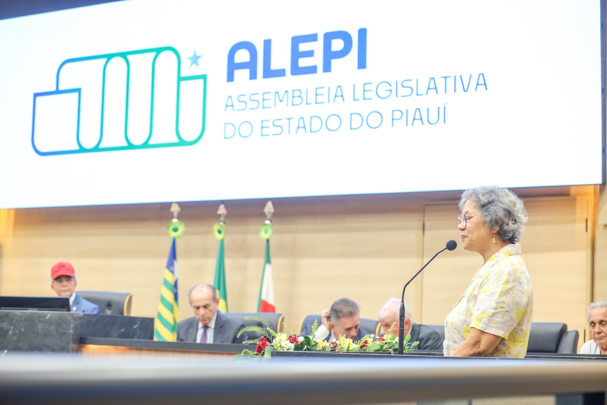 SESSÃO SOLENE PELOS 40 ANOS DA DEMOCRATIZAÇÃO NO BRASIL 31.03 (1).jpg