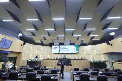 SESSÃO SOLENE EM HOMENAGEM AOS 30 ANOS DA CONVENÇÃO BATISTA NACIONAL DO PIAUÍ E TÍTULOS DE CIDADANIA (19).jpg