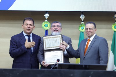 SESSÃO SOLENE EM HOMENAGEM AOS 30 ANOS DA CONVENÇÃO BATISTA NACIONAL DO PIAUÍ E TÍTULOS DE CIDADANIA (20).jpg