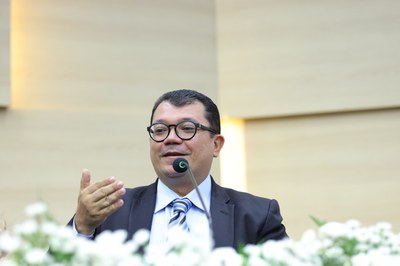 SESSÃO SOLENE EM HOMENAGEM AOS 30 ANOS DA CONVENÇÃO BATISTA NACIONAL DO PIAUÍ E TÍTULOS DE CIDADANIA (23).jpg