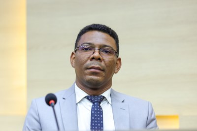 SESSÃO SOLENE EM HOMENAGEM AOS 30 ANOS DA CONVENÇÃO BATISTA NACIONAL DO PIAUÍ E TÍTULOS DE CIDADANIA (6).jpg