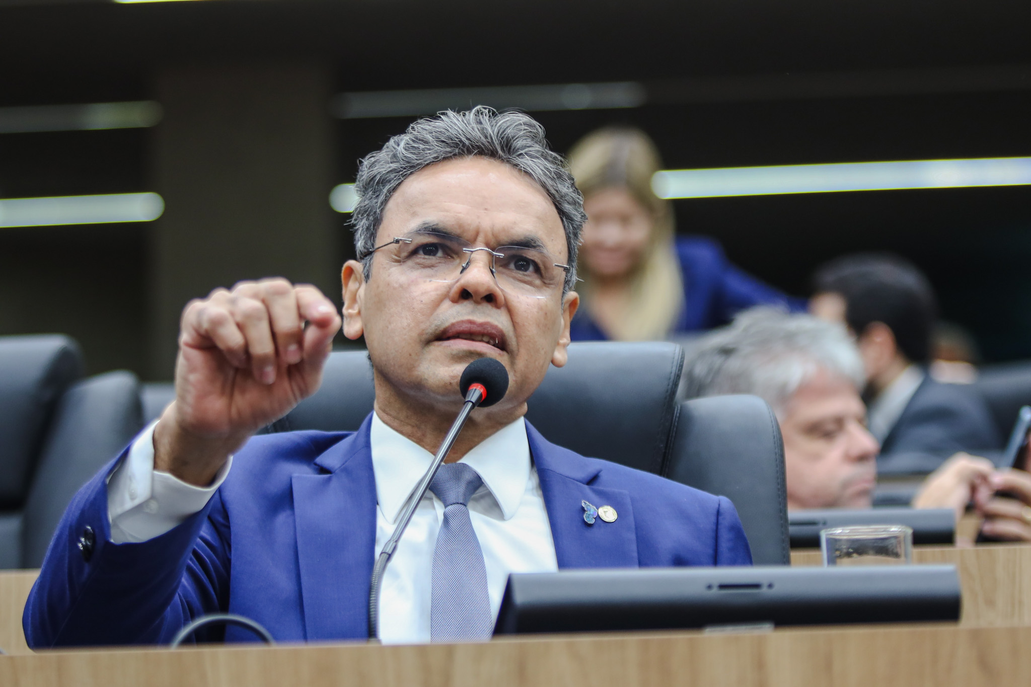 SESSÃO PLENÁRIA 04.11 (5) GIL CARLOS.jpg