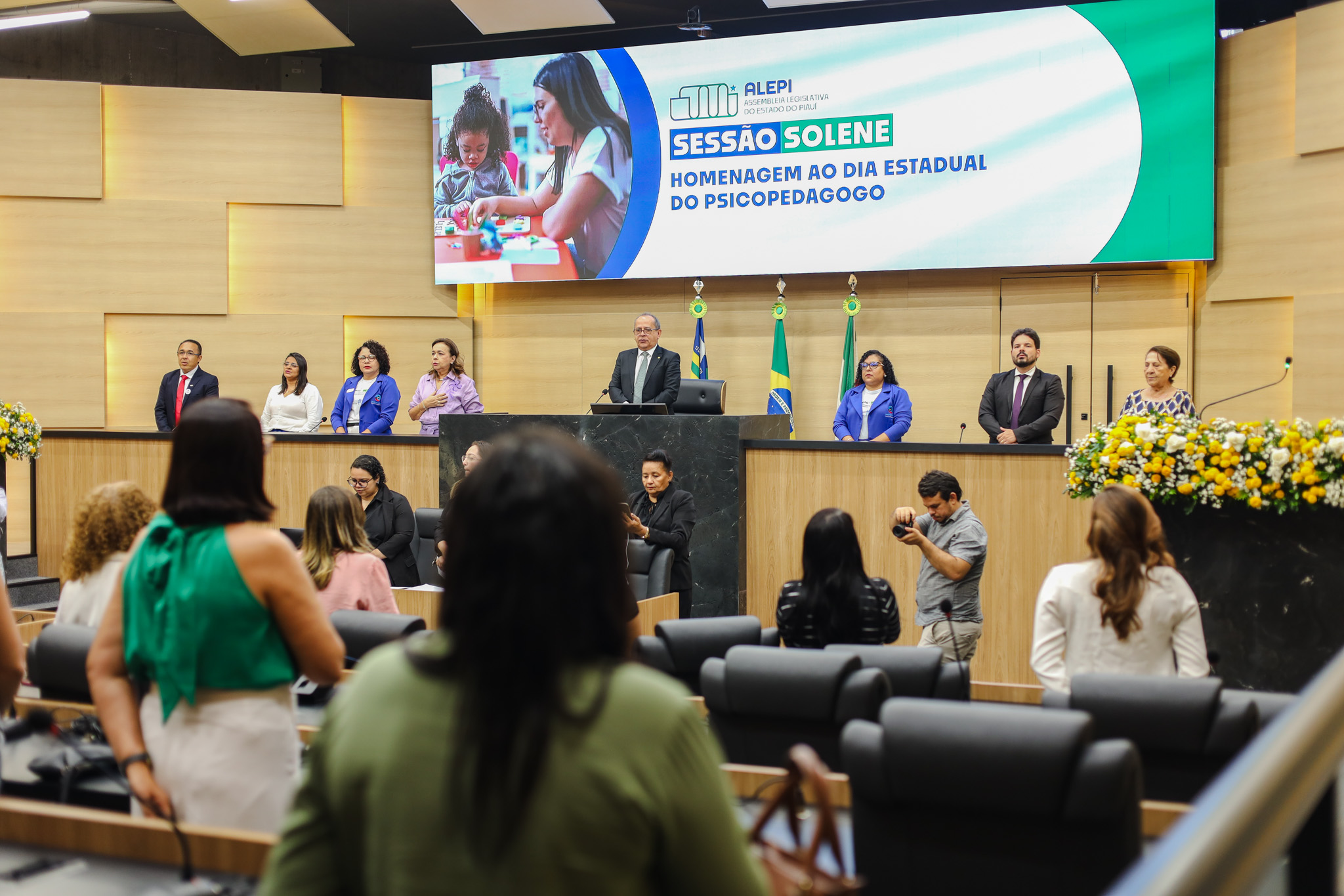 SESSÃO SOLENE DE HOMENAGEM AO DIA DO PSICOPEDAGOGO (1).jpg