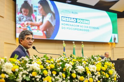 SESSÃO SOLENE DE HOMENAGEM AO DIA DO PSICOPEDAGOGO (6).jpg