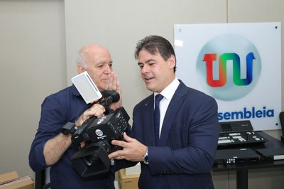 ENTREGA DOS NOVOS EQUIPAMENTOS DA TV ASSEMBLÉIA - FOTOS REGIS FALCÃO ASCOM ALEPI.jpg