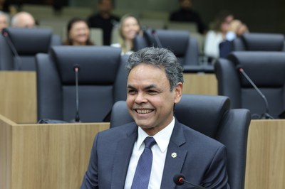 SESSÃO SOLENE TÍTULO DE CIDADANIA AO SR DIRCEU HAMILTON CORDEIRO CAMPELO - FOTOS REGIS FALCÃO ASCOM ALEPI (19).jpg