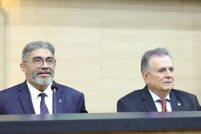 SESSÃO SOLENE TÍTULO DE CIDADANIA AO SR DIRCEU HAMILTON CORDEIRO CAMPELO - FOTOS REGIS FALCÃO ASCOM ALEPI (2).jpg