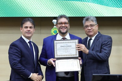 SESSÃO SOLENE TÍTULO DE CIDADANIA AO SR DIRCEU HAMILTON CORDEIRO CAMPELO - FOTOS REGIS FALCÃO ASCOM ALEPI (23).jpg