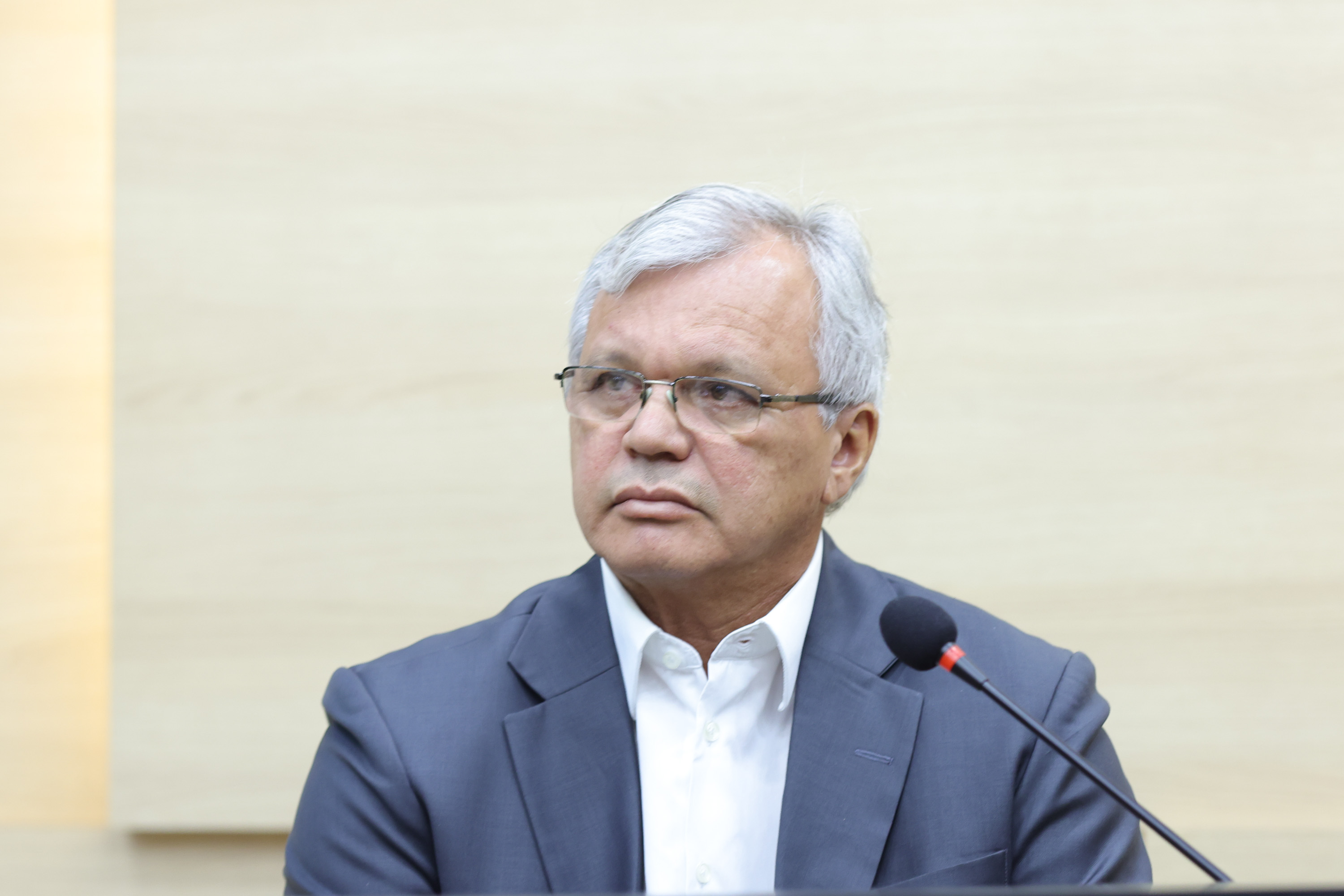 SESSÃO SOLENE TÍTULO DE CIDADANIA AO SR DIRCEU HAMILTON CORDEIRO CAMPELO - FOTOS REGIS FALCÃO ASCOM ALEPI (29).jpg