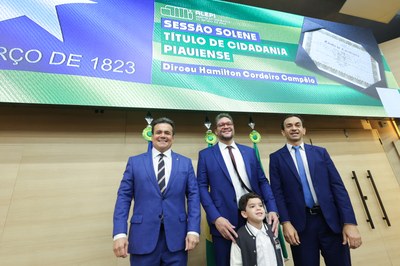 SESSÃO SOLENE TÍTULO DE CIDADANIA AO SR DIRCEU HAMILTON CORDEIRO CAMPELO - FOTOS REGIS FALCÃO ASCOM ALEPI (33).jpg