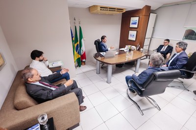 REUNIÃO DA MESA DIRETORA 12 (5).jpg