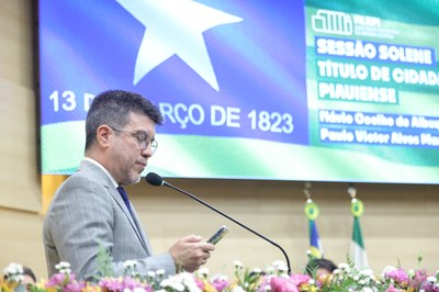 SESSAO SOLENE TITULO DE CIDADANIA AOS SRS FLAVIO COELHO DE ALBUQUERQUE  E PAULO VICTOR ALVES MANECO - FOTOS REGIS FALCÃO ASCOM ALEPI (4).jpg