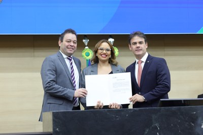 SESSÃO SOLENE POSSE DOS SERVIDORES CONCURSADOS - FOTOS REGIS FALCÃO ASCOM ALEPI (12).jpg