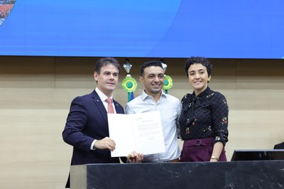 SESSÃO SOLENE POSSE DOS SERVIDORES CONCURSADOS - FOTOS REGIS FALCÃO ASCOM ALEPI (14).jpg