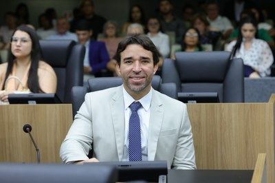 SESSÃO SOLENE POSSE DOS SERVIDORES CONCURSADOS - FOTOS REGIS FALCÃO ASCOM ALEPI (4).jpg