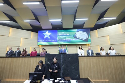 SESSÃO SOLENE TÍTULO DE CIDADANIA À REJANE TAVARES DA SILVA E À  ANA BEATRIZ MARTINS DOS SANTOS SERRAINE.jpg