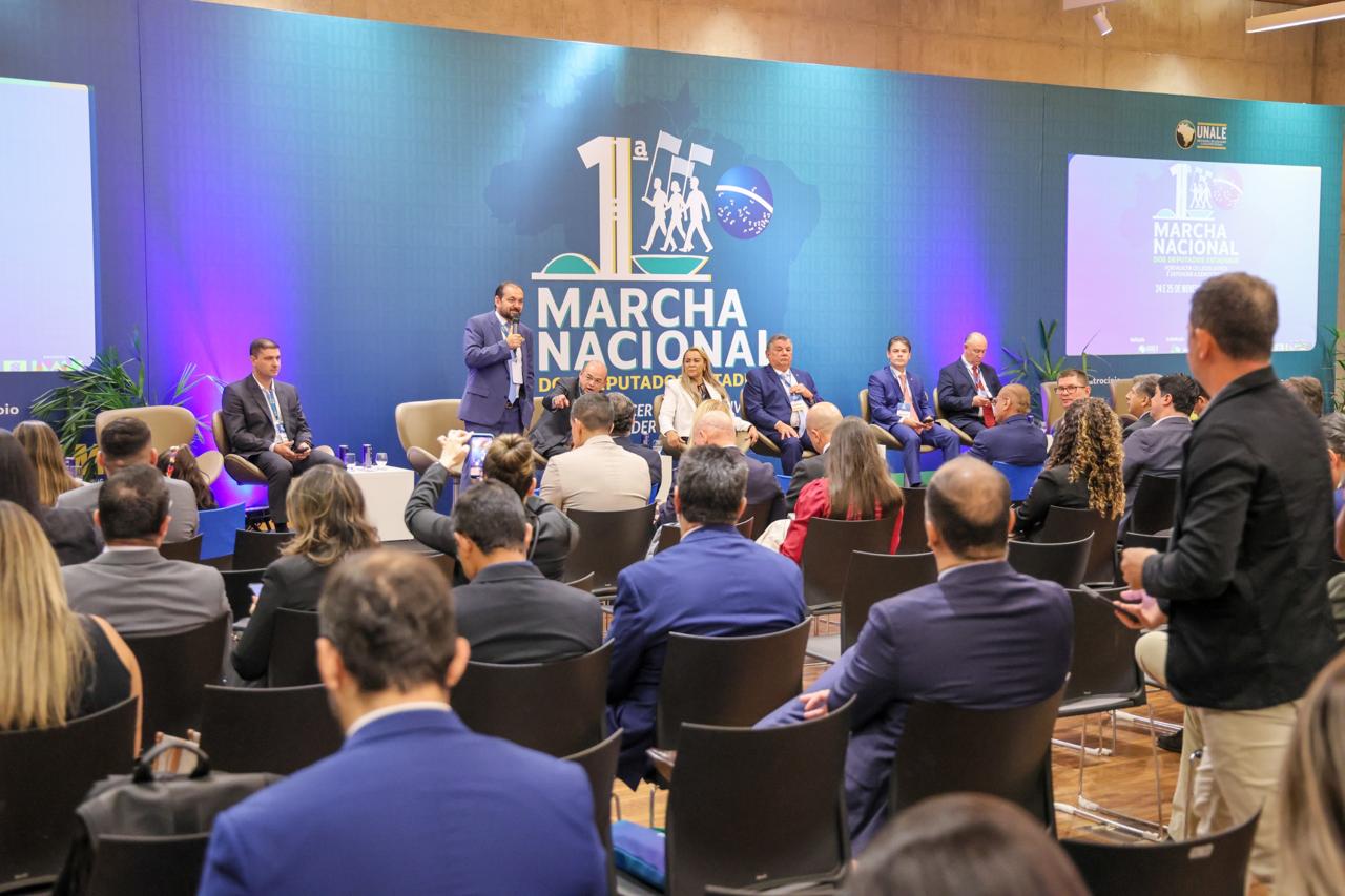 DE SEVERO EULÁLIO NA PRIMEIRA MACHA DOS DEPUTADOS (8).jpeg