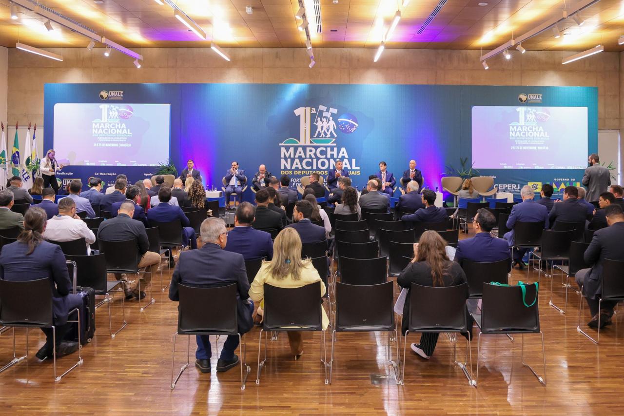 DE SEVERO EULÁLIO NA PRIMEIRA MACHA DOS DEPUTADOS (9).jpeg