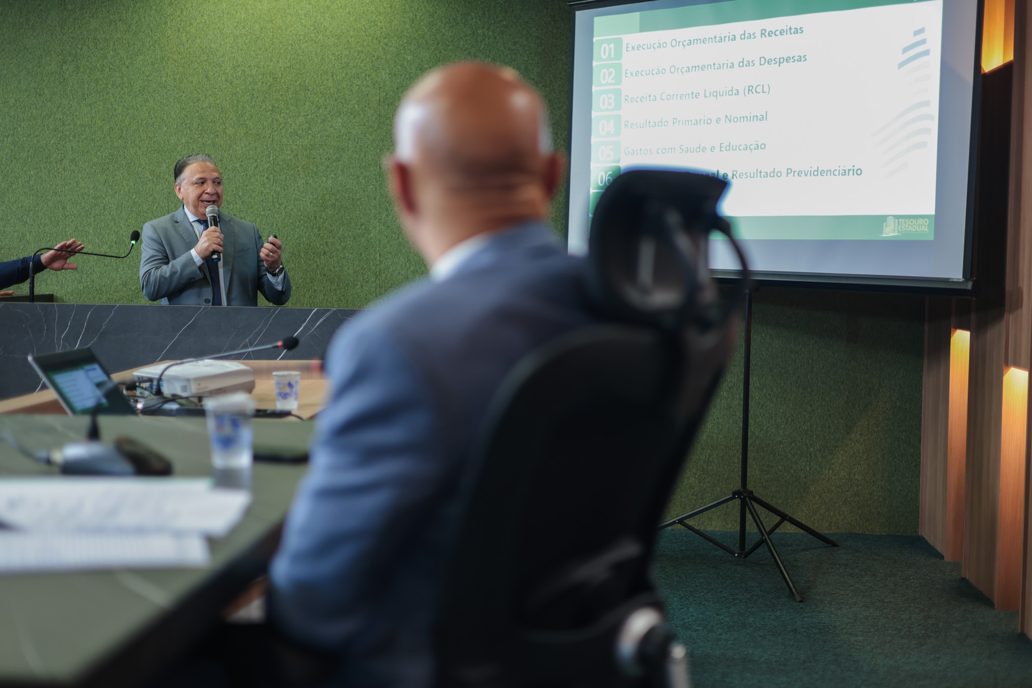 AUDIENCIA PÚBLICA COMISSÃO DE FINANÇAS APRESENTAÇÃO DO 2 QUADRIMESTRE (2).jpg